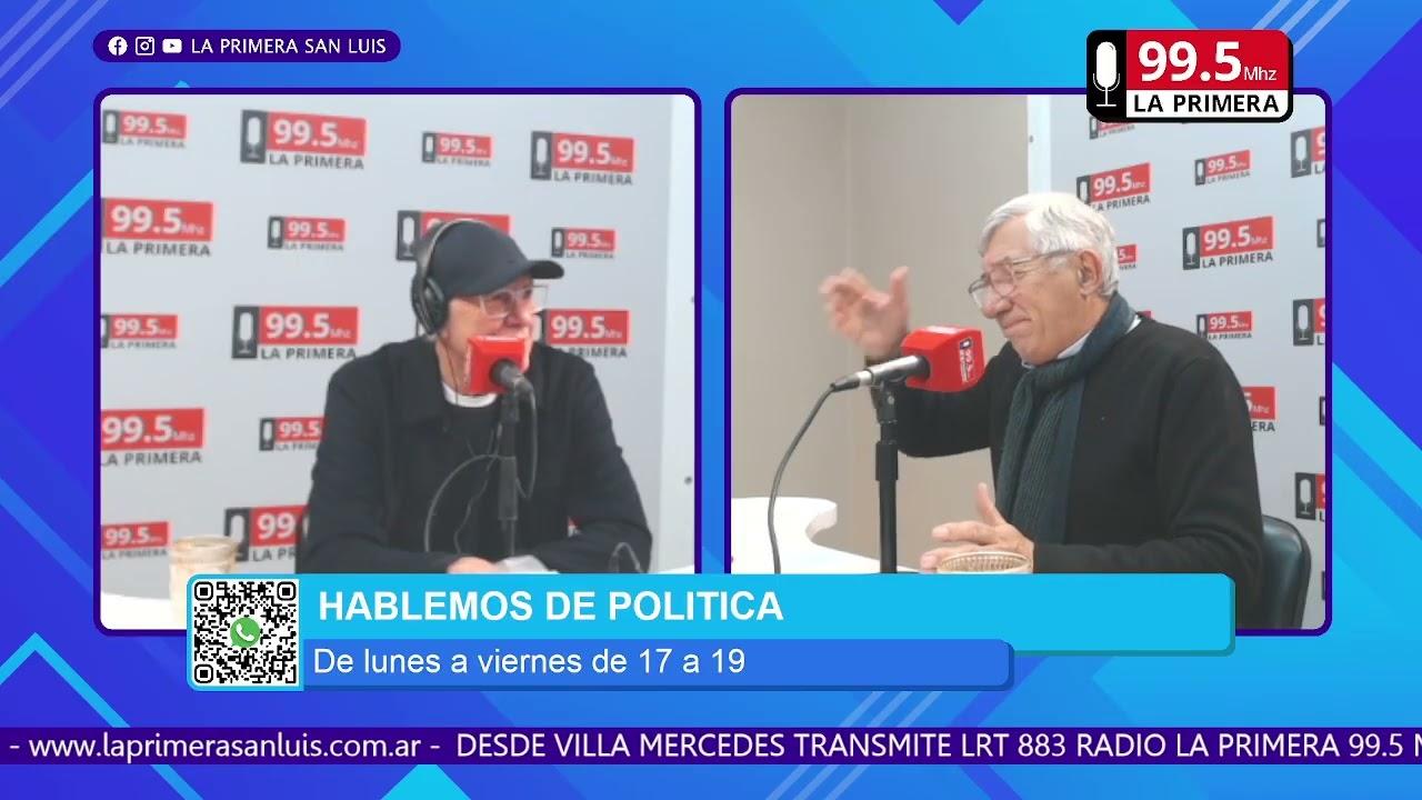 El histórico dirigente de la Unión Cívica Radical Miguel Ángel Bonino dialogando en el piso con Alberto Trombetta.