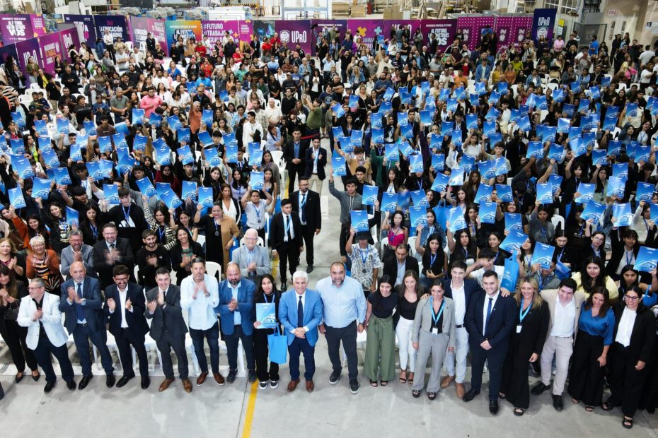 Poggi junto a Maxi Frontera en Villa Mercedes